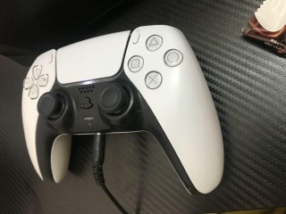 PS5 CONTROLLERS